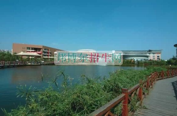 成都哪些電子商務(wù)學校好