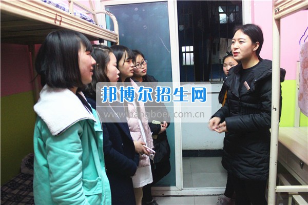 成都希望幼師學(xué)校是責(zé)任？更是一種愛(ài)！