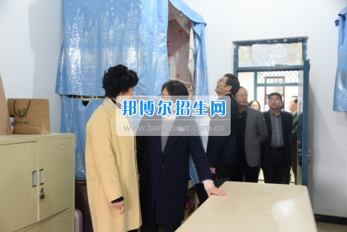 市委常委、宣傳部長(zhǎng)潘梅到川南幼兒師范高等專(zhuān)科學(xué)校調(diào)研思想政治工作