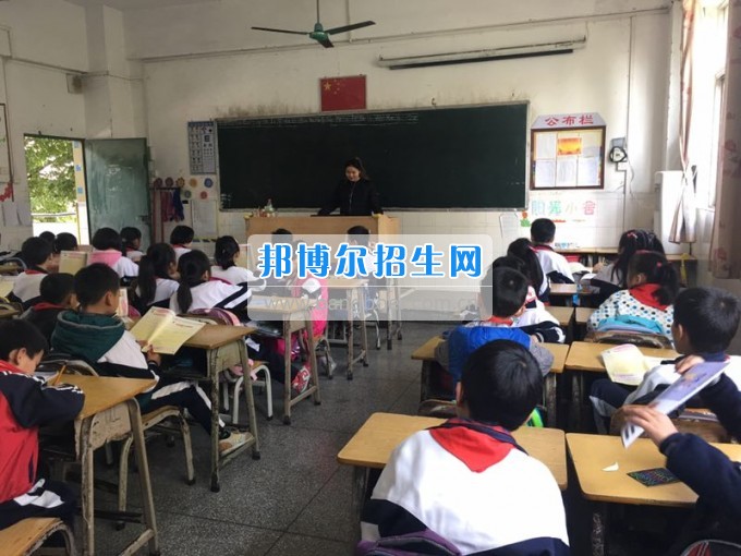 川北幼兒師范高等?？茖W(xué)校職場揚帆 逐夢起航