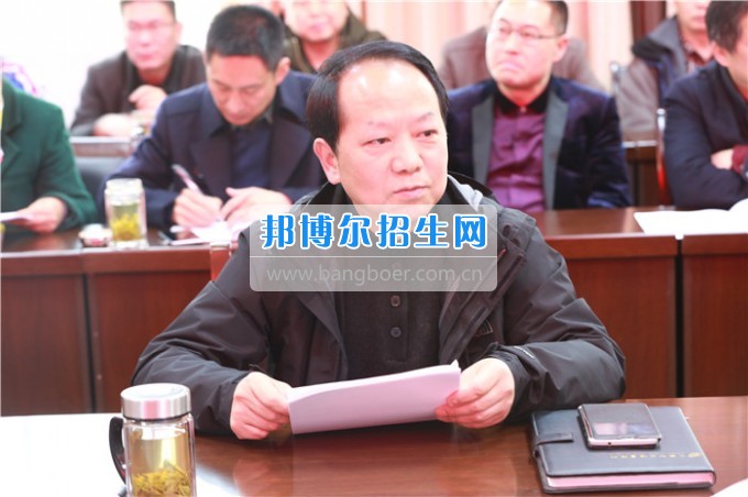 川北幼兒師范高等?？茖W(xué)校召開2016年度領(lǐng)導(dǎo)班子暨干部述職測評會