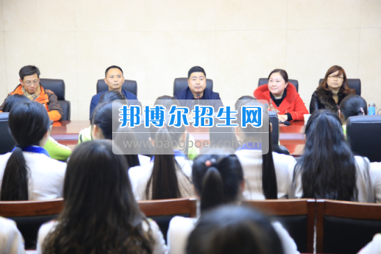 川北幼兒師范高等?？茖W(xué)校學(xué)前教育系赴南江小河職中調(diào)研