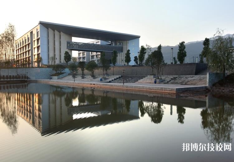 重慶農(nóng)業(yè)機械化學(xué)校怎么樣、好不好
