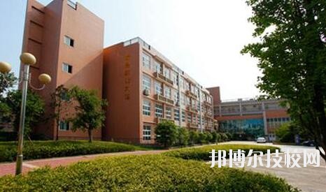 重慶北碚職業(yè)教育中心2020年報(bào)名條件、招生要求、招生對象
