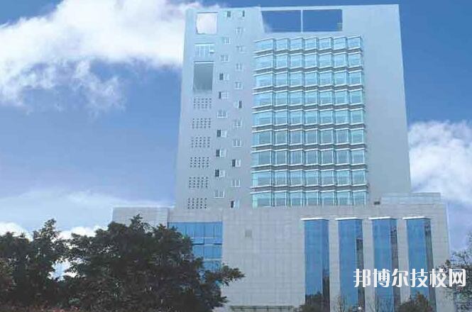 重慶五一高級(jí)技工學(xué)校2020年學(xué)費(fèi)、收費(fèi)多少