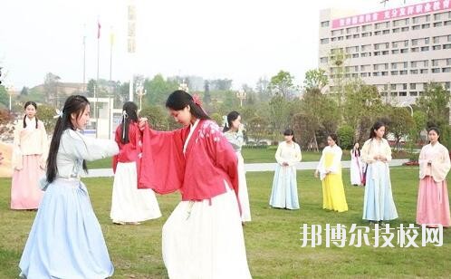 畢節(jié)衛(wèi)生學(xué)校2020年學(xué)費(fèi)、收費(fèi)多少