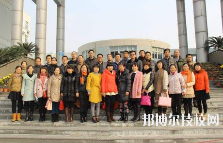 萍鄉(xiāng)湘東職業(yè)中等專業(yè)學(xué)校2020年報(bào)名條件、招生要求、招生對(duì)象 