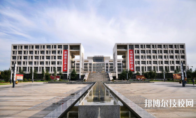 陜西商貿(mào)學(xué)院附屬中職校2020年報(bào)名條件、招生要求、招生對(duì)象 
