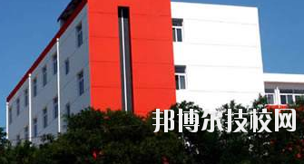 長(zhǎng)慶石油學(xué)校2020年報(bào)名條件、招生要求、招生對(duì)象