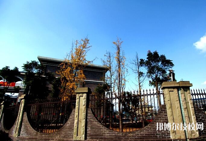 重慶財(cái)政學(xué)校2020年報(bào)名條件、招生要求、招生對(duì)象
