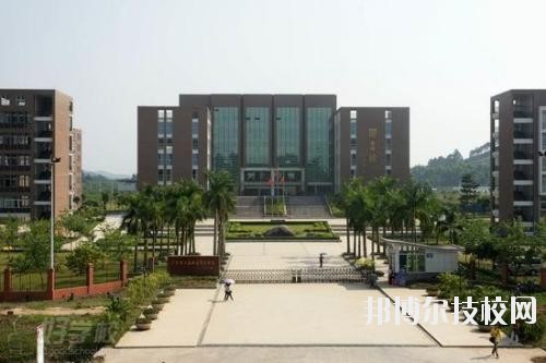 武漢南華光電職業(yè)技術(shù)學(xué)校學(xué)校怎么樣、好不好
