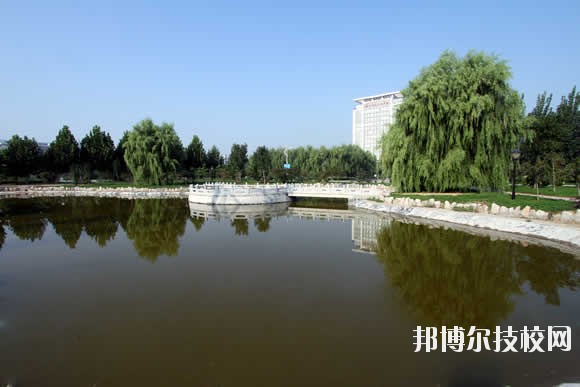 衡水科技工程學(xué)校2020年報名條件、招生要求、招生對象