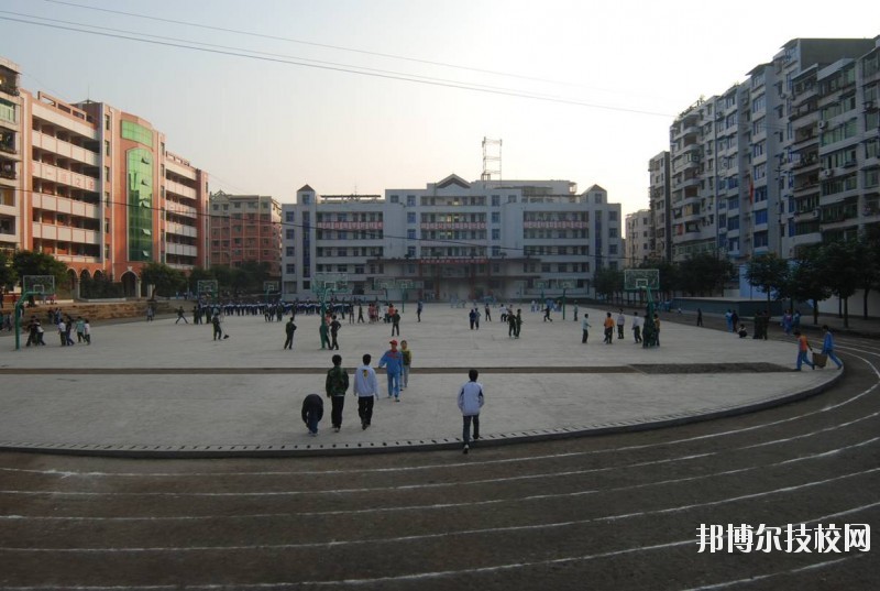 四川省鄰水縣興仁職業(yè)中學(xué)2020年報(bào)名條件、招生要求、招生對(duì)象
