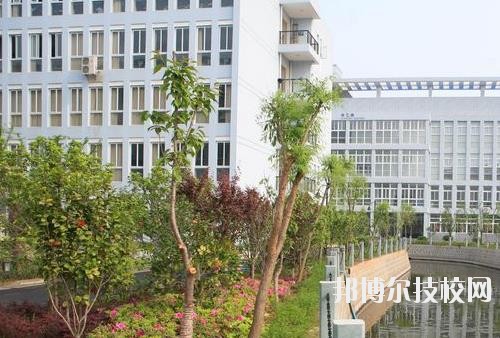 寧波經(jīng)貿學校2020年招生辦聯(lián)系電話