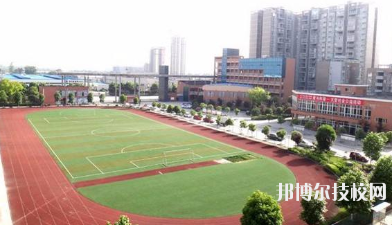 重慶潼南闇公職業(yè)高級中學2020年報名條件、招生要求、招生對象