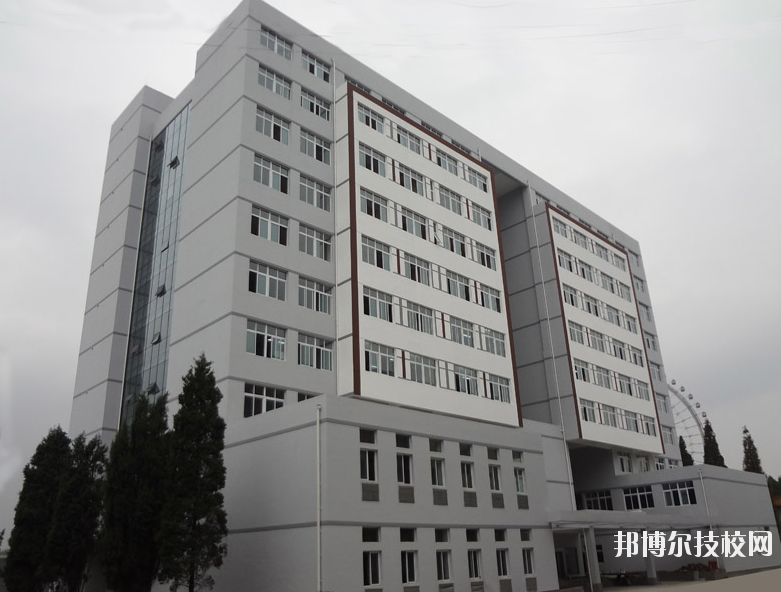 貴陽(yáng)白云職業(yè)技術(shù)學(xué)校2020年報(bào)名條件、招生要求、招生對(duì)象