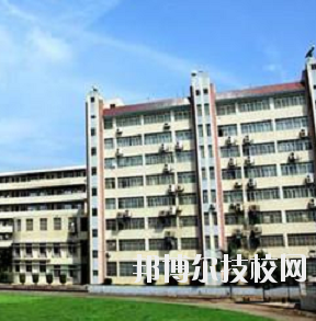 重慶航運(yùn)旅游學(xué)校2020年報(bào)名條件、招生要求、招生對(duì)象