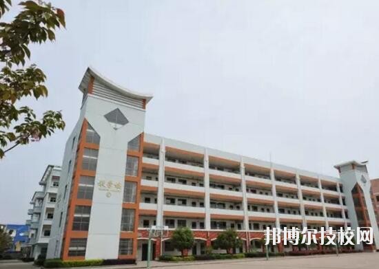 義烏城鎮(zhèn)職業(yè)技術學校2020年報名條件、招生要求、招生對象