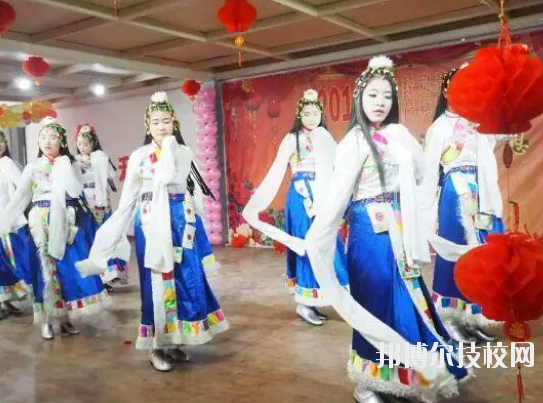 安康高新中等職業(yè)學校2020年報名條件、招生要求、招生對象 