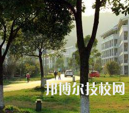 重慶第二財貿(mào)學校怎么樣、好不好