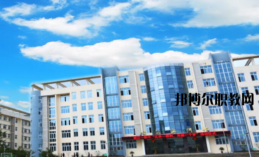 重慶墊江縣第一職業(yè)中學(xué)校怎么樣、好不好