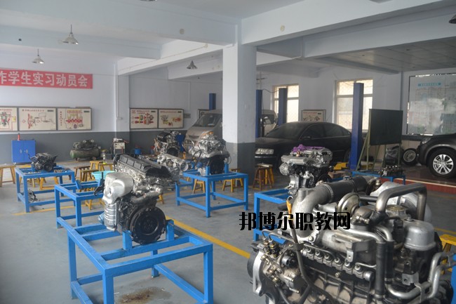 衡水兆華科技中等專(zhuān)業(yè)學(xué)校2020年招生辦聯(lián)系電話(huà)