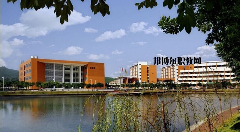 仙桃新亞電腦中等職業(yè)學(xué)校2020年報名條件、招生要求、招生對象