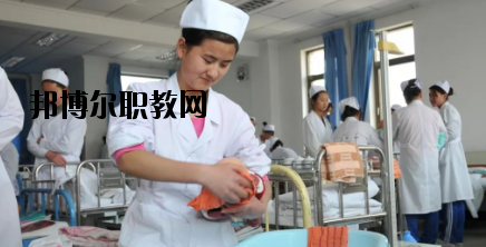 慶陽衛(wèi)生學(xué)校2020年報名條件、招生要求、招生對象