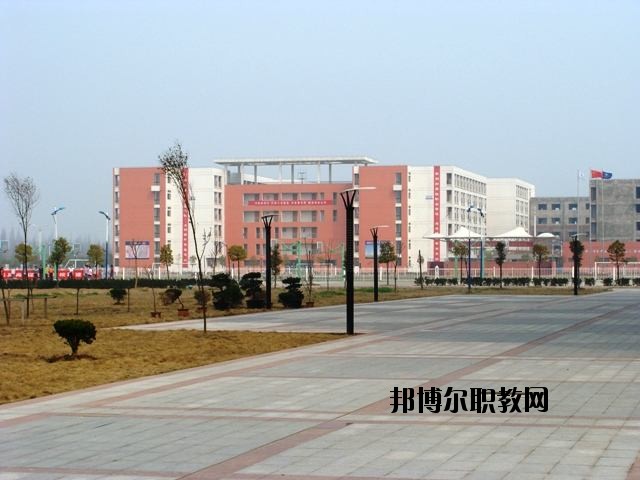 崇仁職業(yè)教育中心2020年報(bào)名條件、招生要求、招生對(duì)象 