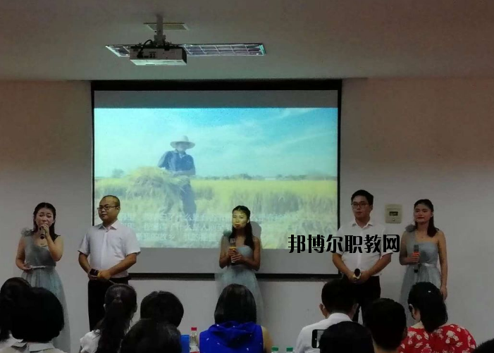 廣豐區(qū)信息技術(shù)學校怎么樣、好不好
