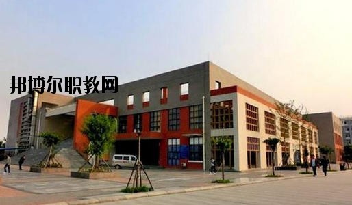 貴陽(yáng)市經(jīng)濟(jì)貿(mào)易中等專業(yè)學(xué)校2020年報(bào)名條件、招生要求、招生對(duì)象