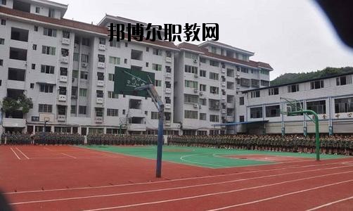 南充中等專業(yè)學(xué)校2020年報名條件、招生要求、招生對象