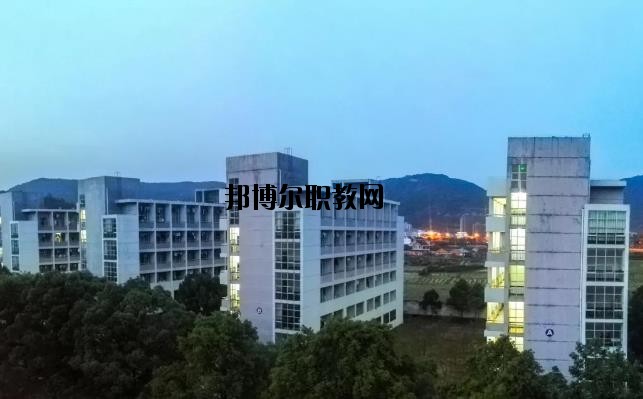 平陽縣職業(yè)中等專業(yè)學校怎么樣，好不好