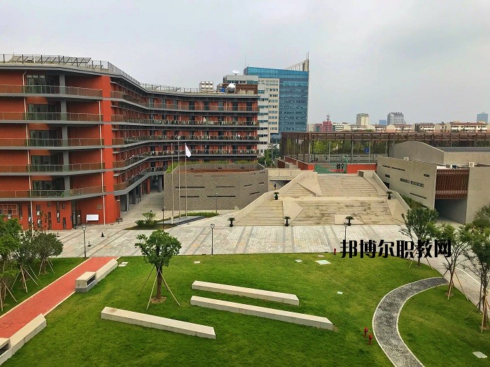 德清縣職業(yè)中等學校怎么樣，好不好