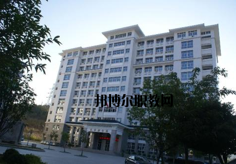 云浮技工學(xué)校2020年報(bào)名條件、招生要求、招生對(duì)象