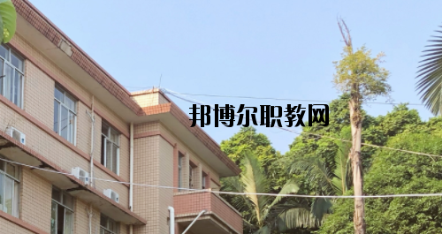 廣西工貿(mào)職業(yè)技術(shù)學(xué)校怎么樣、好不好