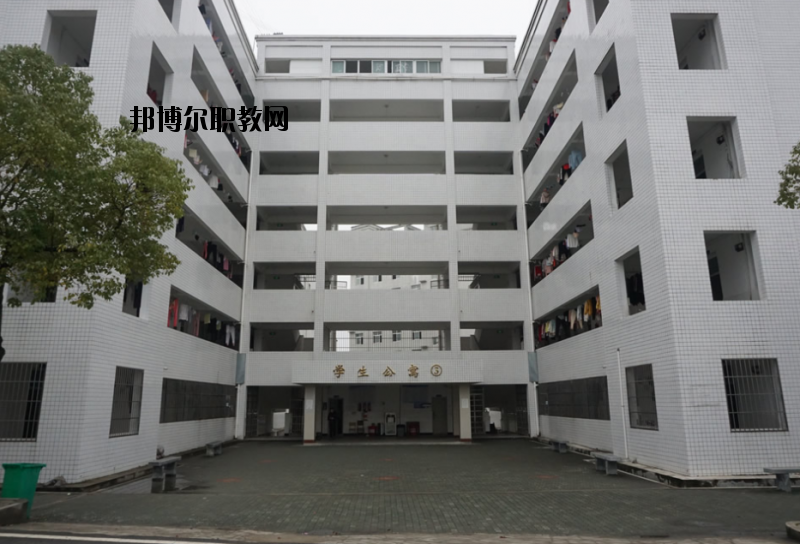 羅田理工中等專(zhuān)業(yè)學(xué)校2020年招生辦聯(lián)系電話(huà)