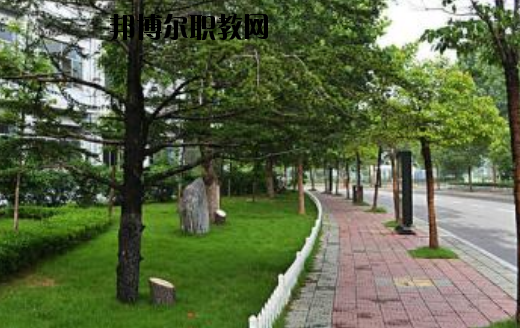馬關(guān)縣民族職業(yè)高級中學(xué)2020年學(xué)費(fèi)、收費(fèi)多少