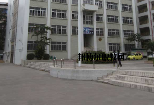 汕頭林百欣科技中專學(xué)校2020年報名條件、招生要求、招生對象