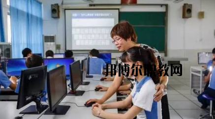 蘭州高新科技學(xué)校2020年學(xué)費、收費多少
