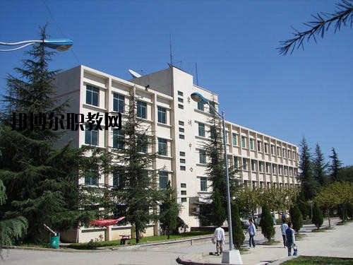 清鎮(zhèn)市衛(wèi)生職業(yè)技術(shù)學校2020年報名條件、招生要求、招生對象