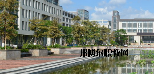 佛山高明區(qū)職業(yè)技術(shù)學(xué)校2020年報(bào)名條件、招生要求、招生對(duì)象