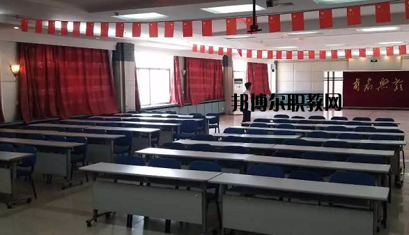 甘肅信息工程技術(shù)中等專業(yè)學(xué)校2020年學(xué)費(fèi)、收費(fèi)多少