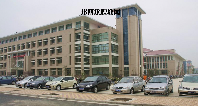連云港師范高等?？茖W(xué)校2020年報(bào)名條件、招生要求、招生對(duì)象