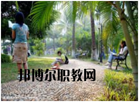 瀾滄縣職業(yè)高級中學(xué)2020年報名條件、招生要求、招生對象