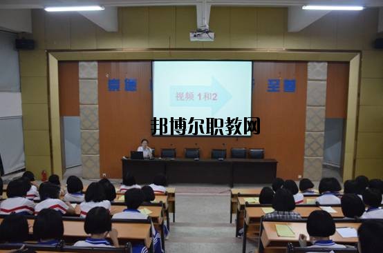 崇義職業(yè)中等專(zhuān)業(yè)學(xué)校2020年報(bào)名條件、招生要求、招生對(duì)象 