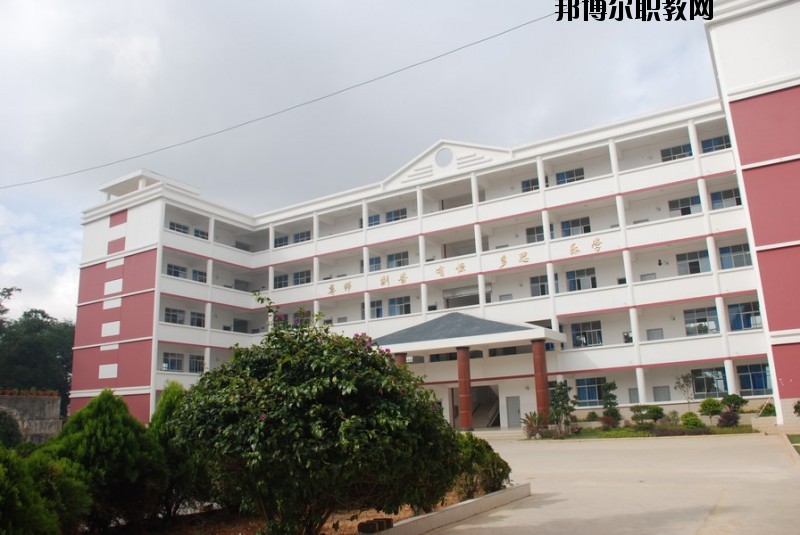 祥云縣職業(yè)高級中學(xué)2020年報名條件、招生要求、招生對象