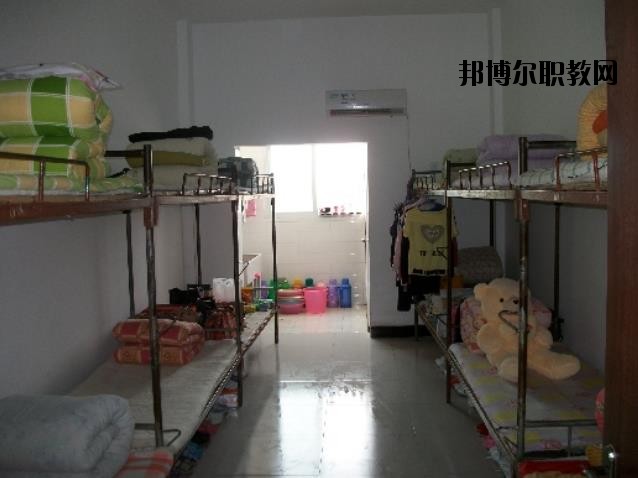 荊門(mén)現(xiàn)代學(xué)校2020年宿舍條件