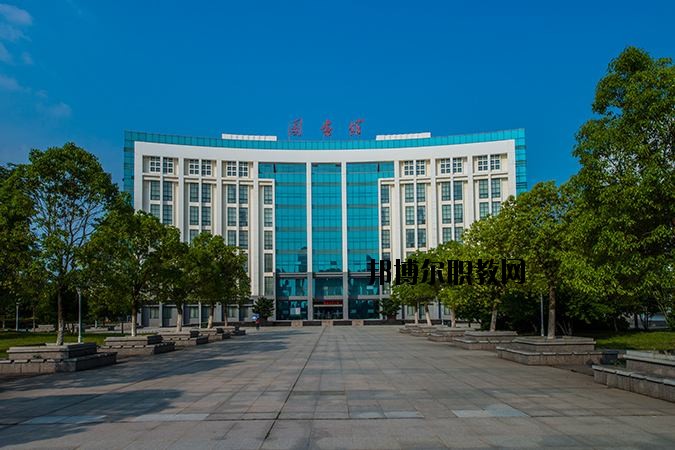 孝感紅人中等職業(yè)學(xué)校2020年報(bào)名條件、招生要求、招生對(duì)象