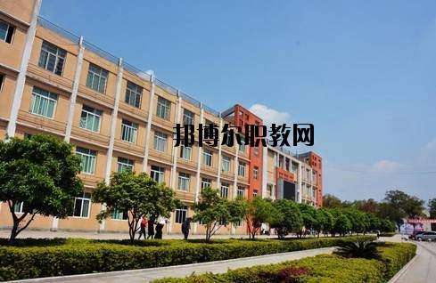 宜賓遠(yuǎn)大職業(yè)技術(shù)學(xué)校2020年報(bào)名條件、招生要求、招生對(duì)象
